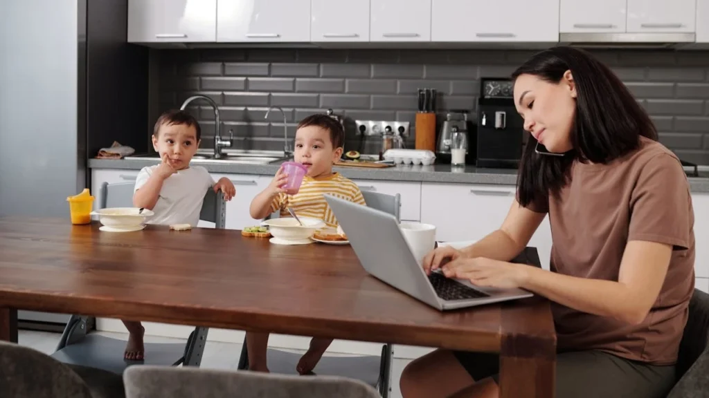 morning routine of working mom