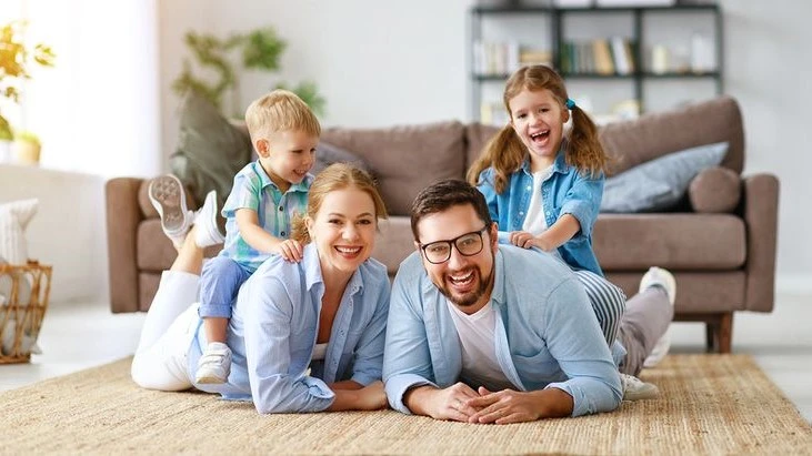family time parents with child